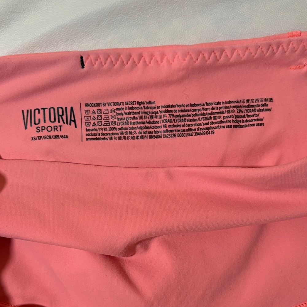Victoria's Secret Pink Leggings - Picture 3 of 5